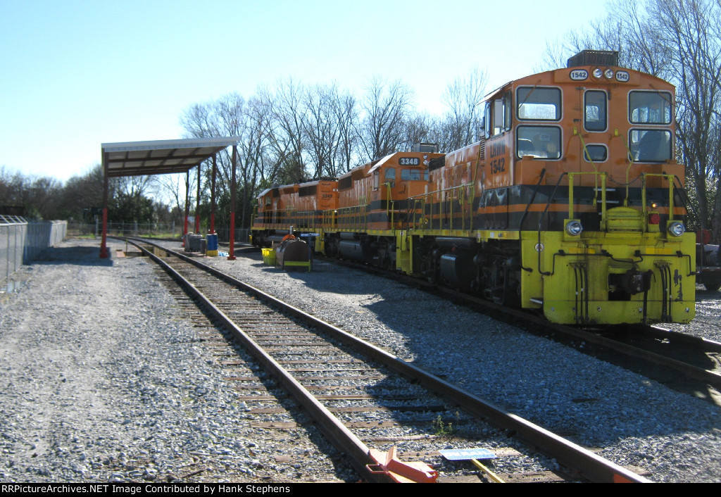 Shots of C&C-GSWR yard, headquarters and service area with road power